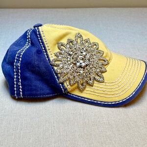 Olive & Pique Bling Flower Two Tone High Contrast Baseball Hat